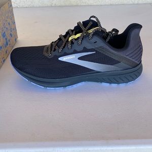 Brooks Anthem 5 new in box